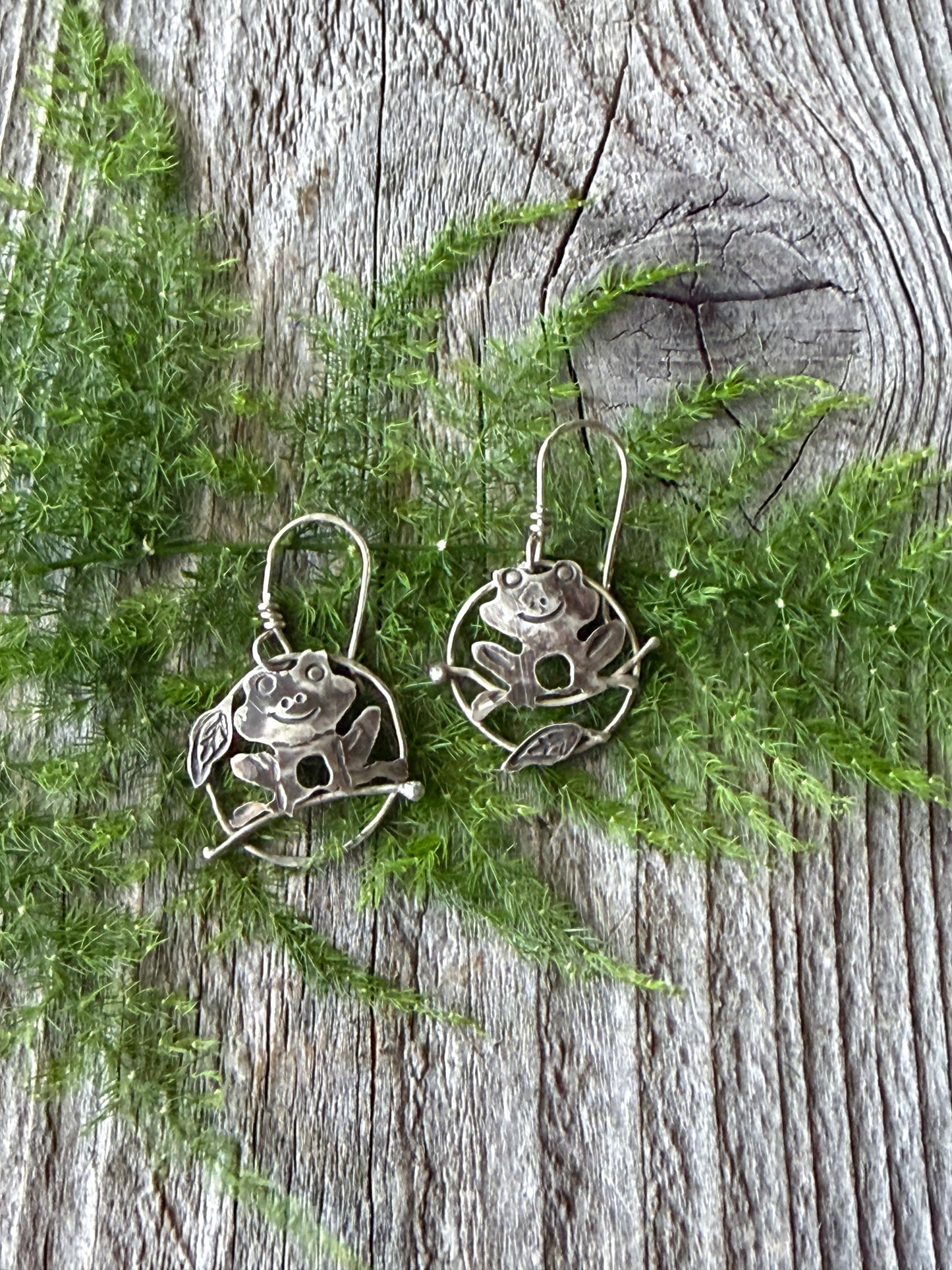 Lucky Frogs